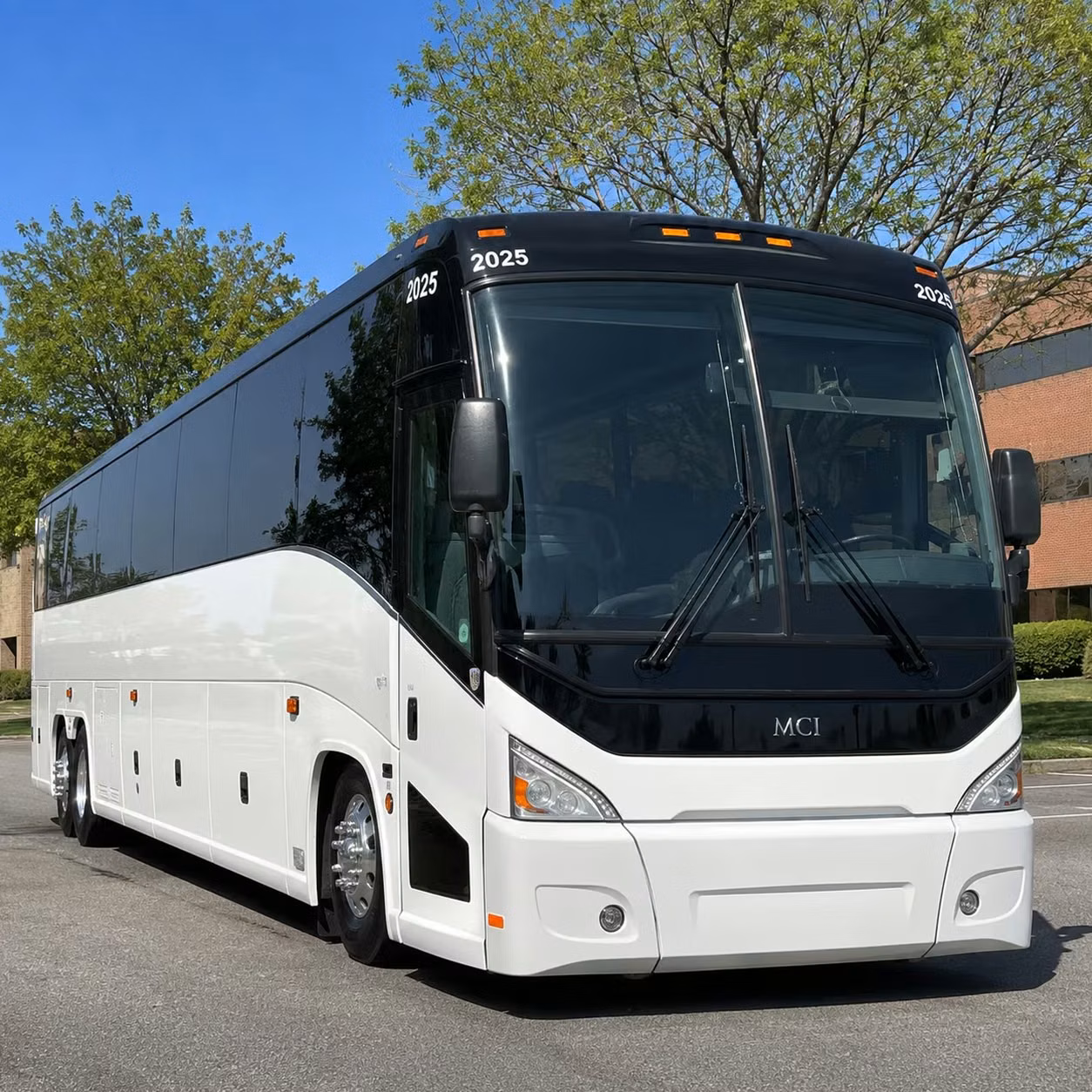 charterbusrentalsandiego com is the easiest way to book a bus to the north island credit union amphitheatre