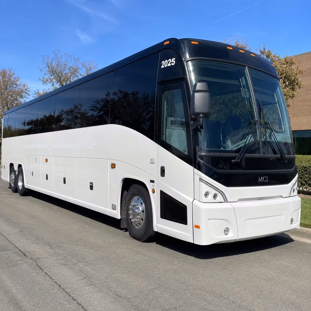that s why groups keep choosing charter buses for san diego concert nights